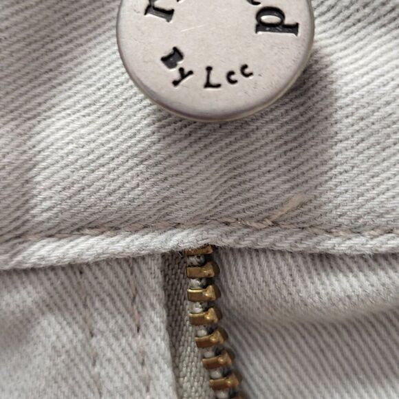 Lee Riveted, Not Worn, Tan Men's Jeans, Size 15M - Picture 8 of 9